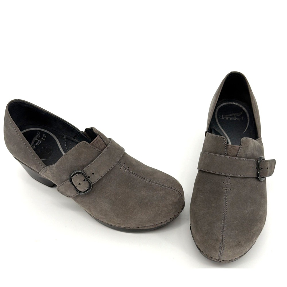 Women's 8.5 sz 40 Dansko Tamara Gray Nubuck Clogs Shoes Slip-On Buckle Stapled